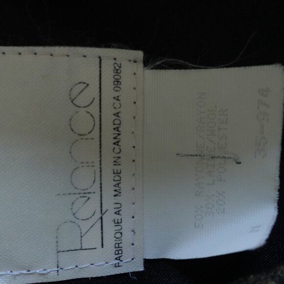 Vintage Floral Tapestry Jacket with Belt - Size 10 by Relance Made in Canada - Picture 6 of 7